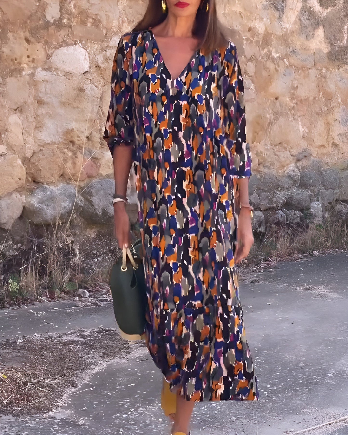 Nathalie | V-hals jurk met retro print