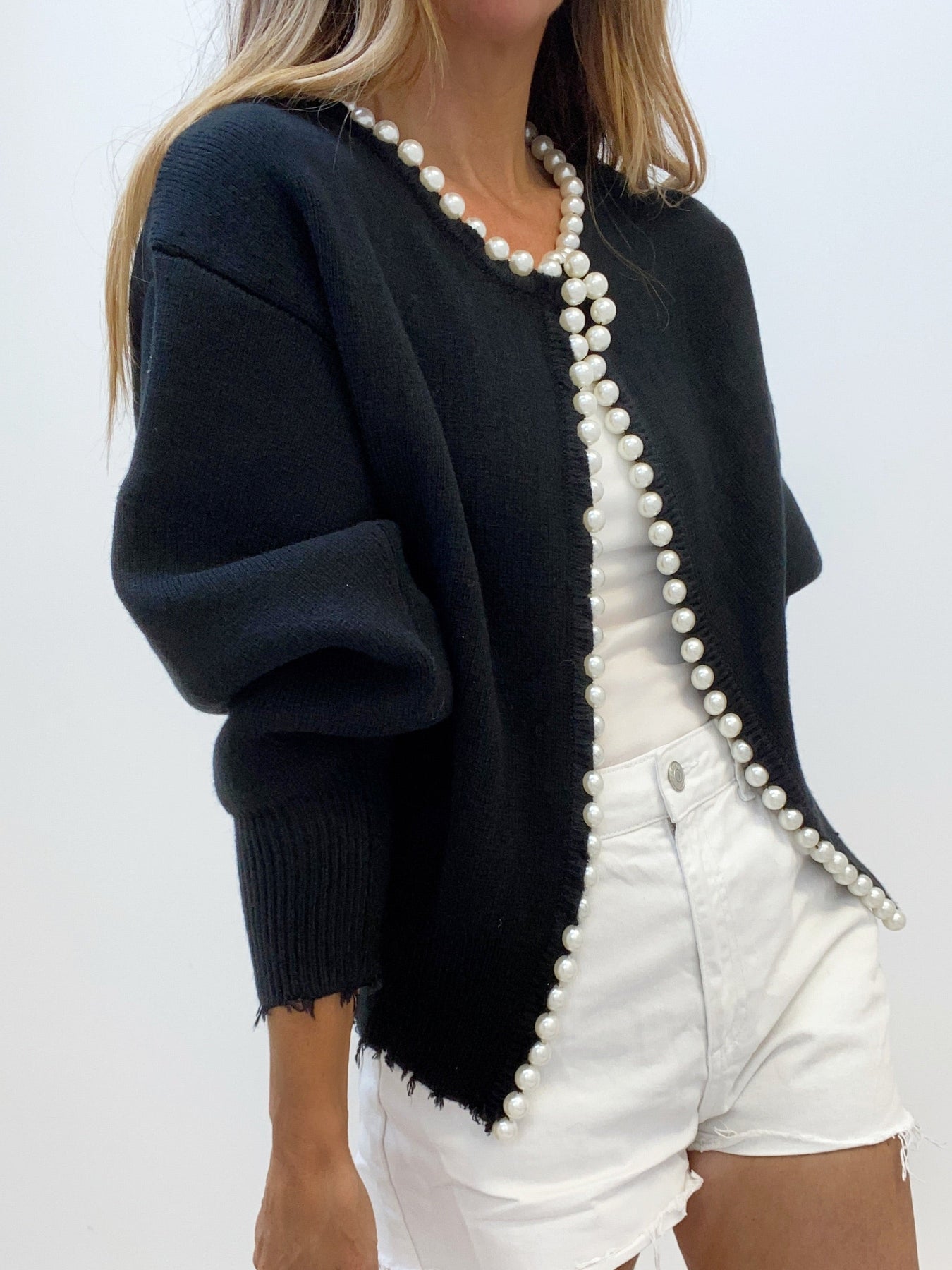 Amaraine I Cardigan élégant orné de perles