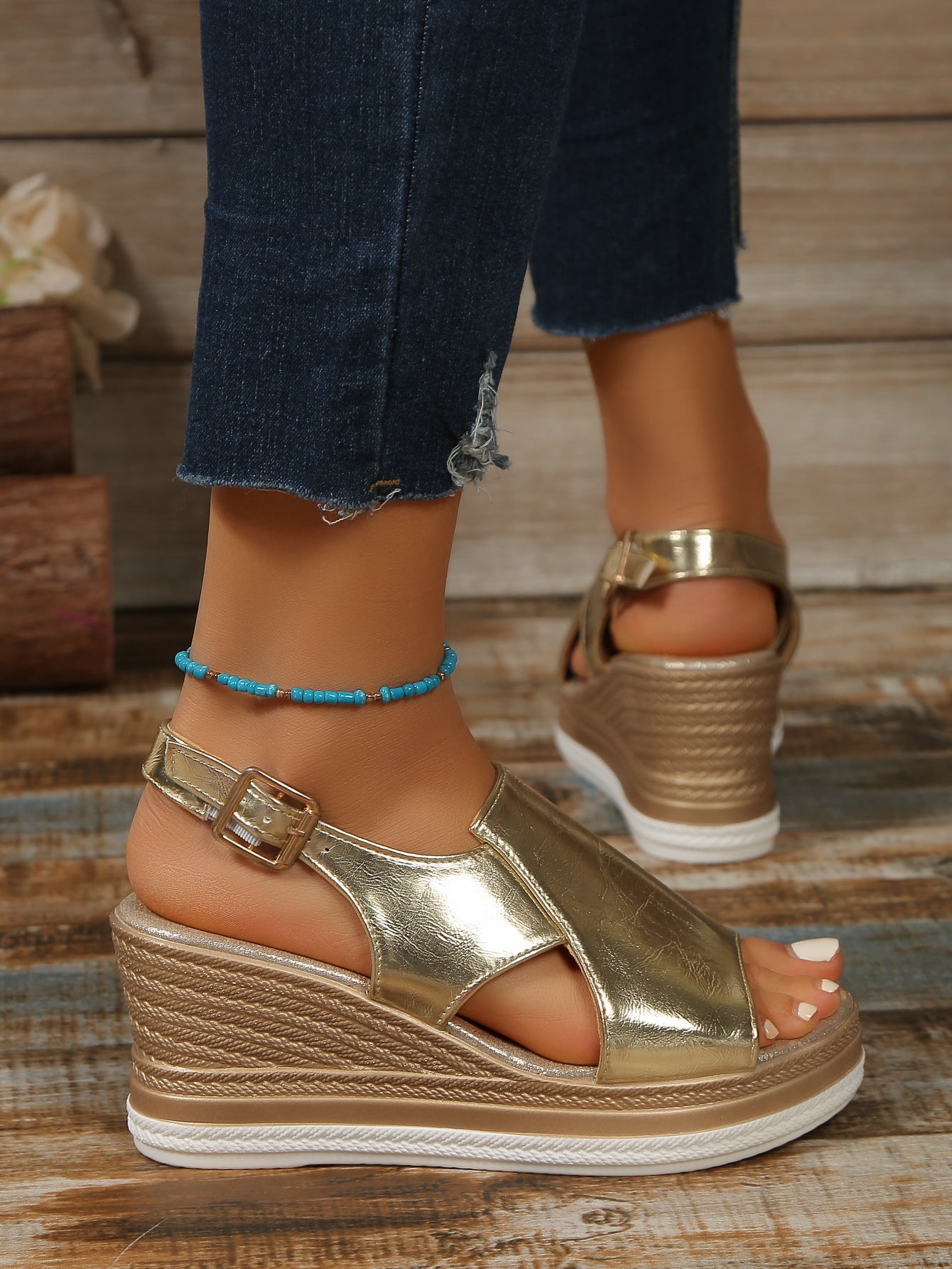 Elisa | Sleehak sandalen met metallic finish