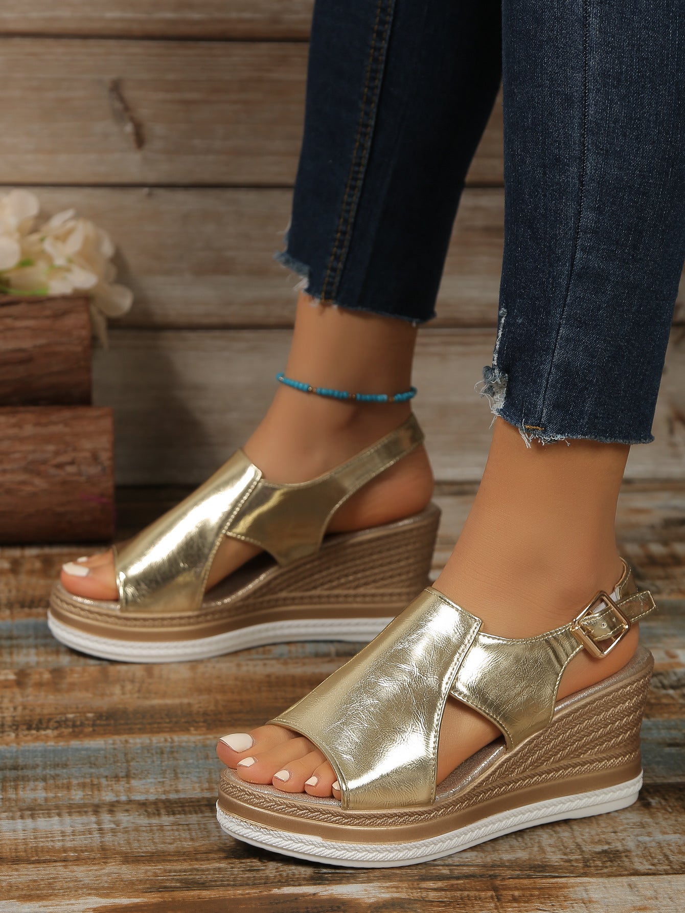 Elisa | Sleehak sandalen met metallic finish