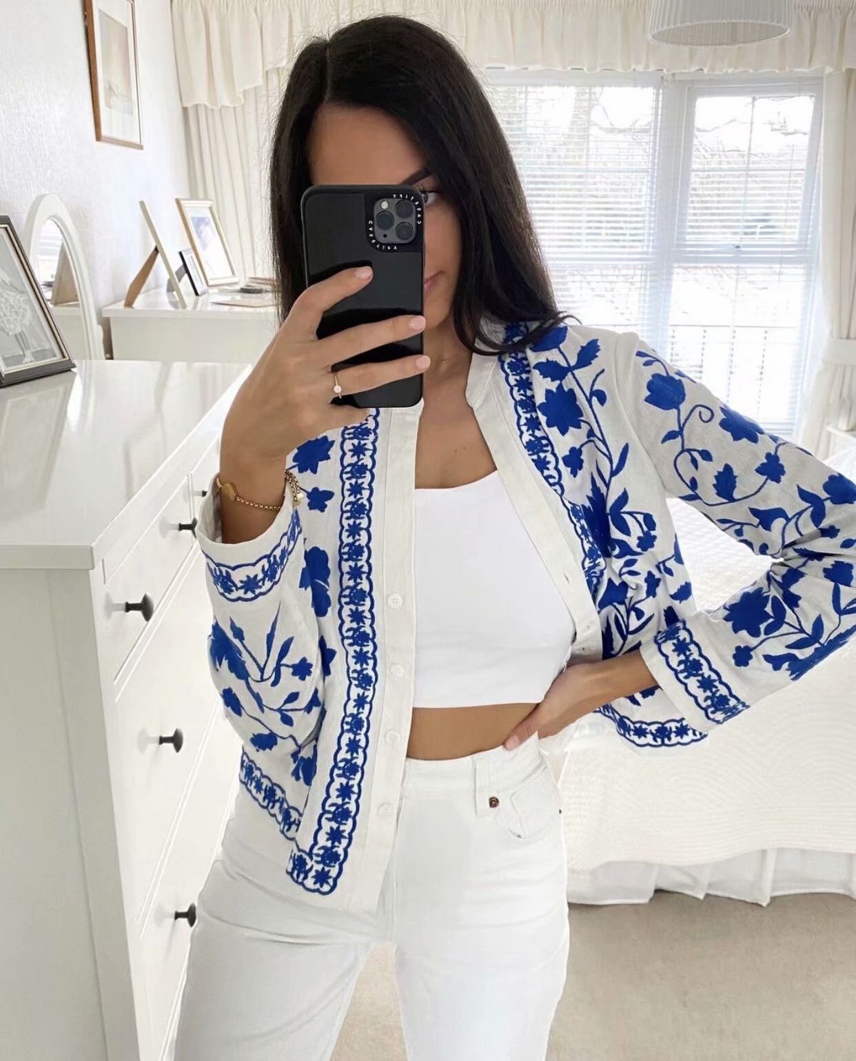 Elena | Blouse met geborduurde bloemen en boho flair