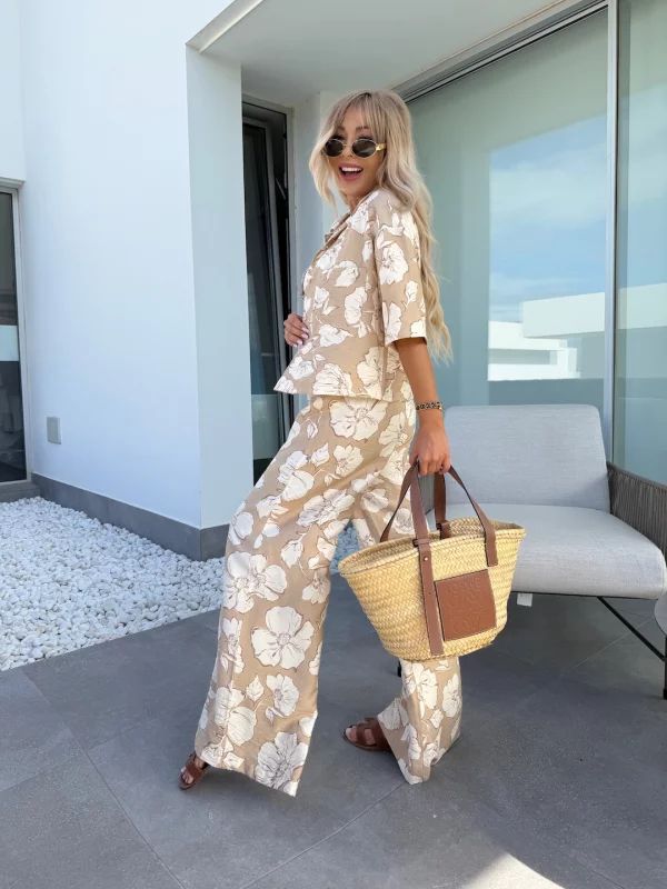 Luz | Tweedelige bloemen set met wijde broek