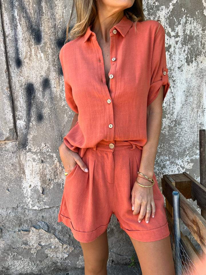 Mila | Linnen set met korte broek en los overhemd