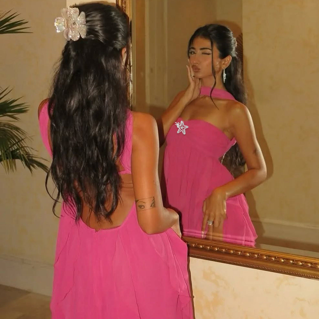 Aria | Robe romantique à dos nu avec une touche estivale