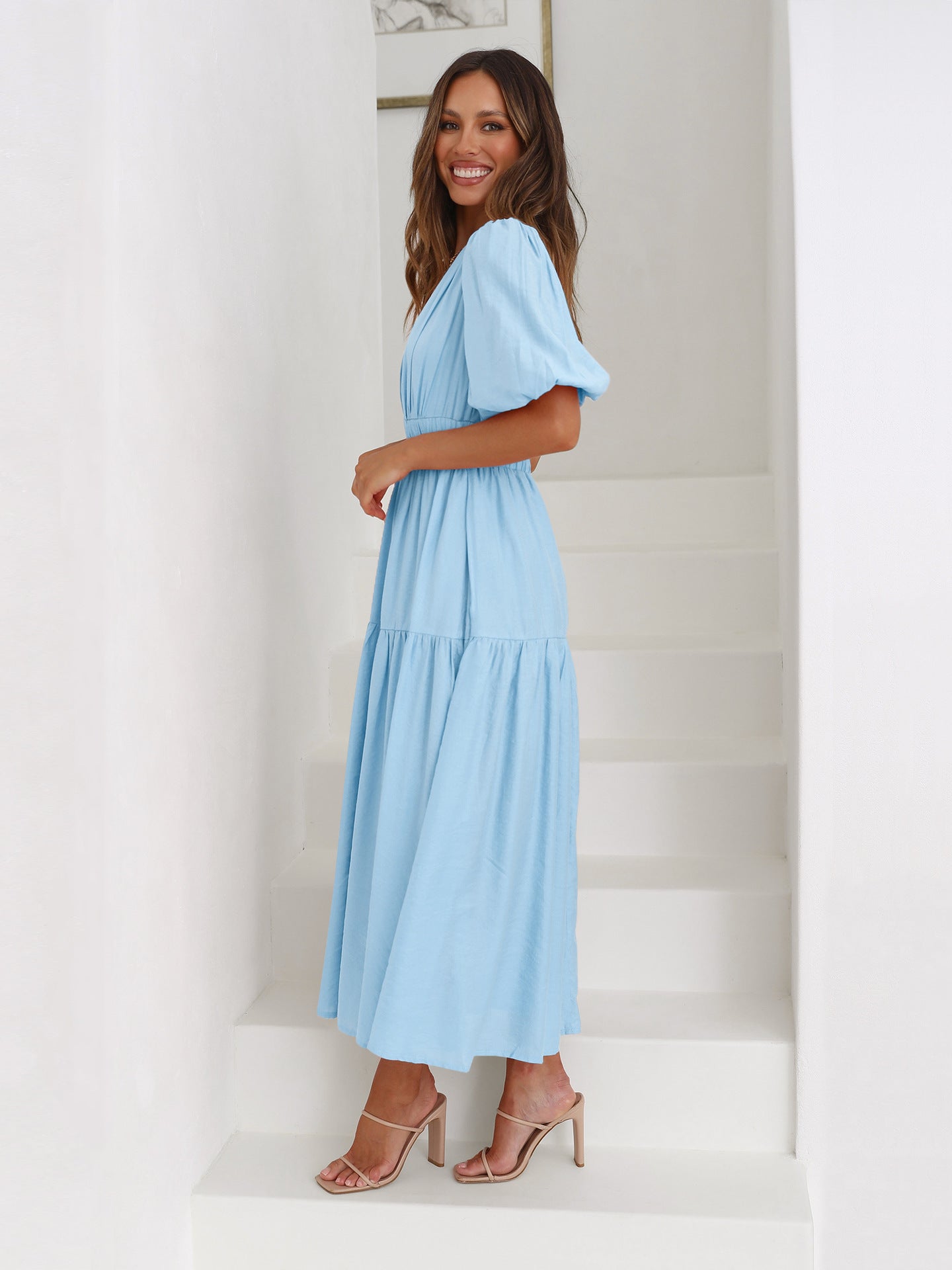 Emilia | Robe à col en V