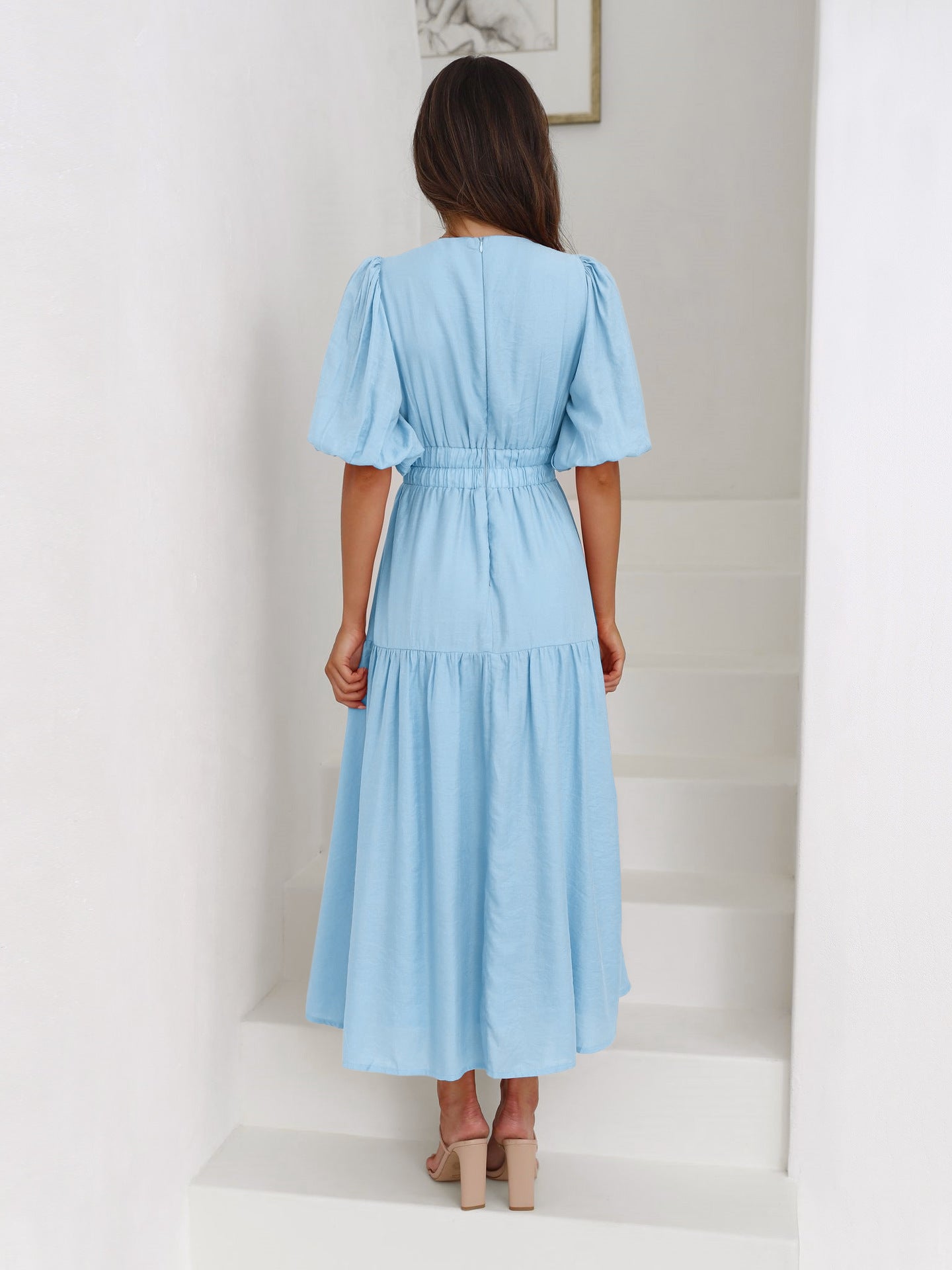 Emilia | Robe à col en V