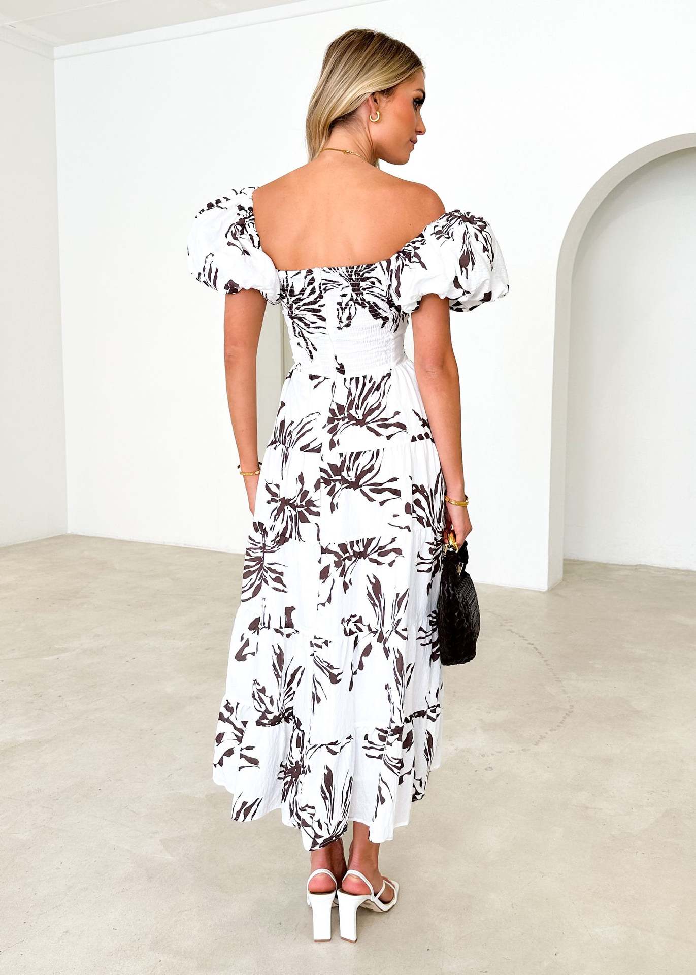 Isla | Maxi-jurk met taillecut-out en print