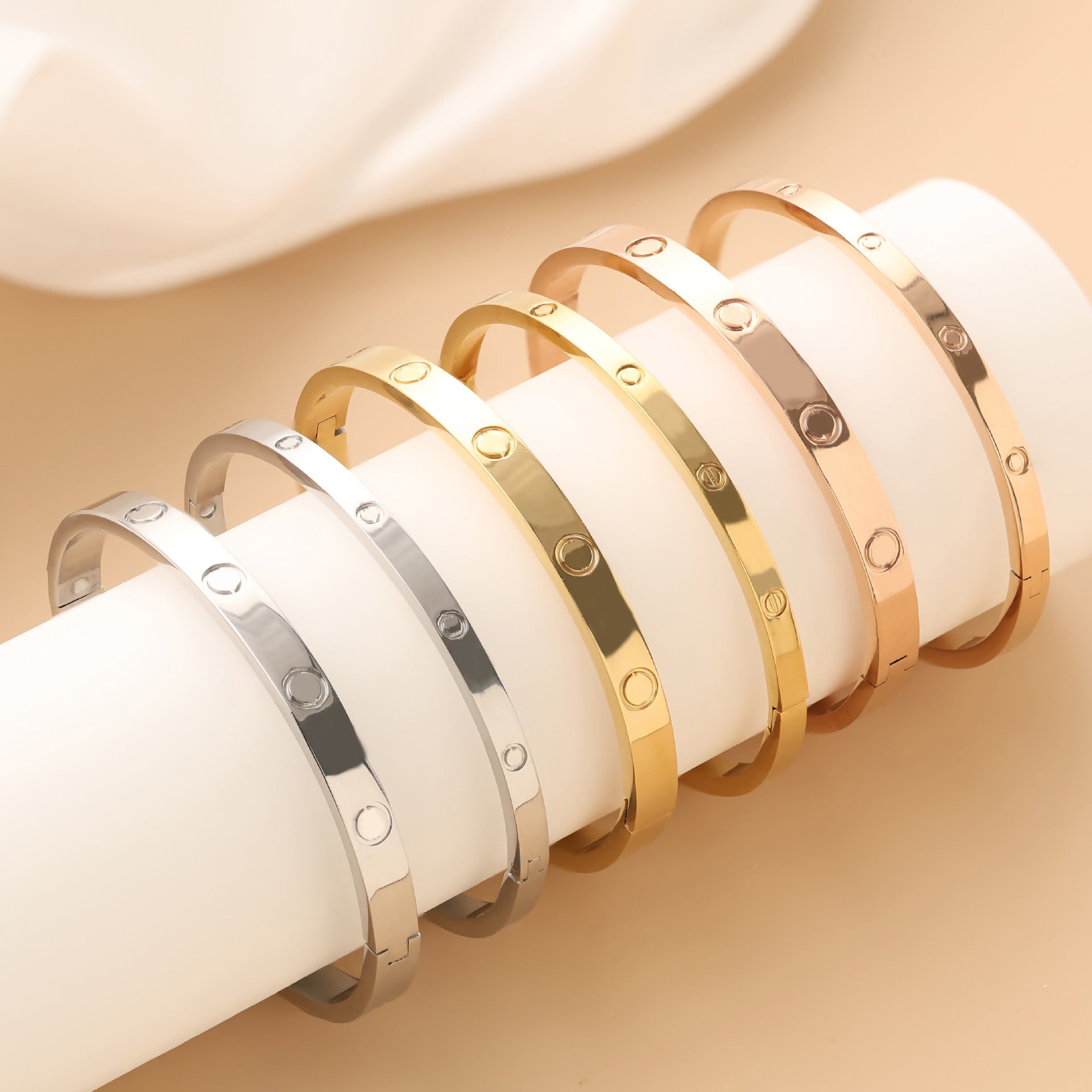 Minea | Bracelet Love