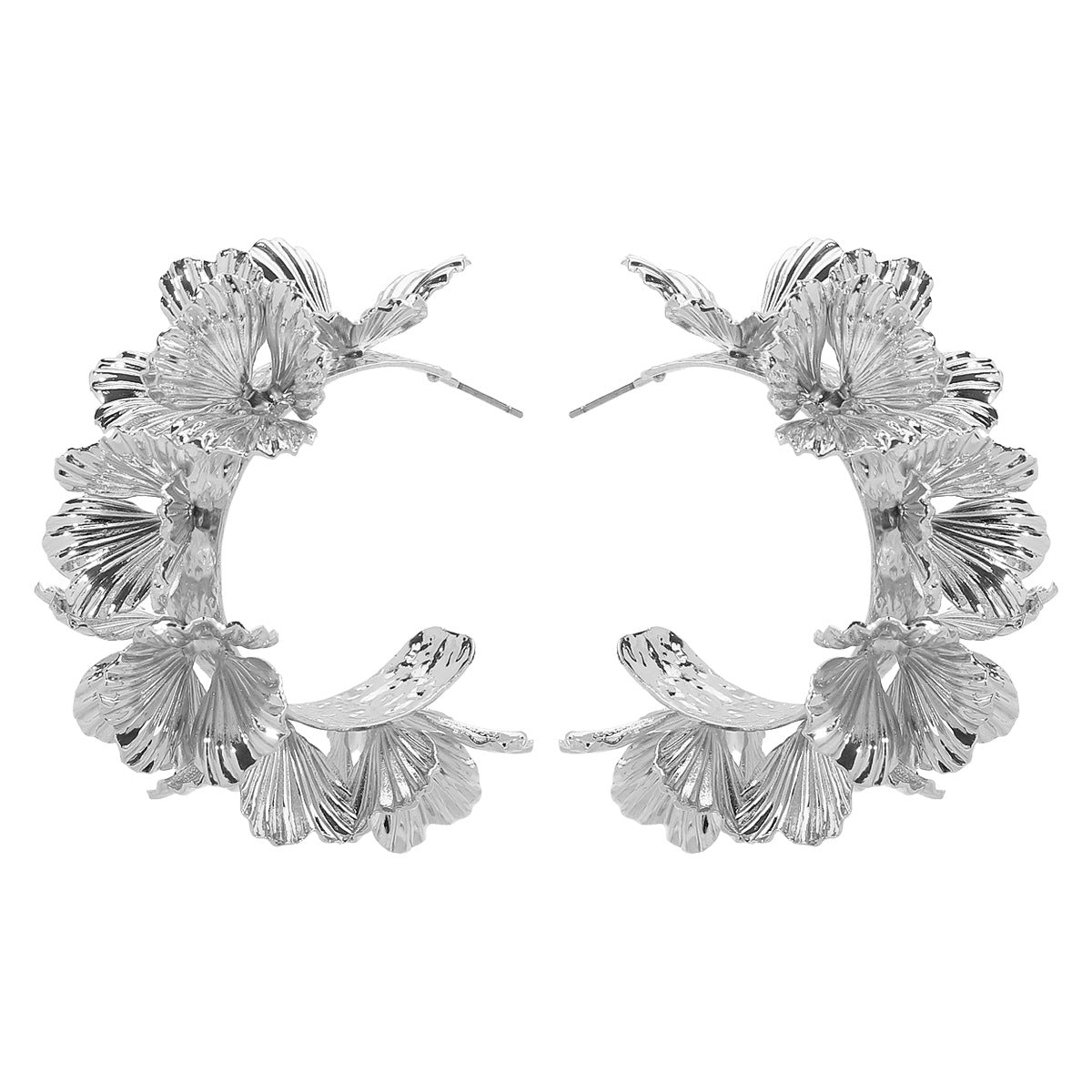 Dara | Boucles d’oreilles en C motif floral
