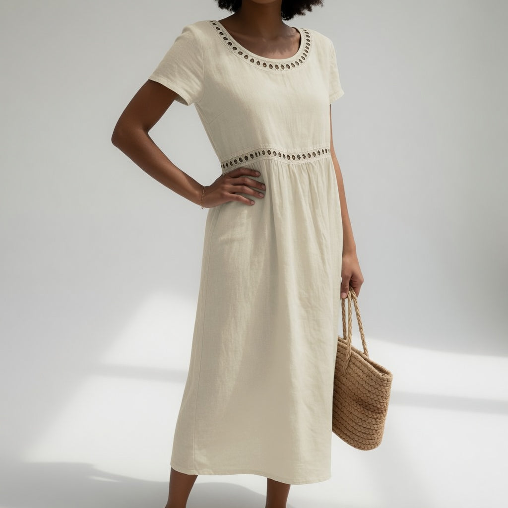 Livia | Robe Fluide à Détails Ajourés
