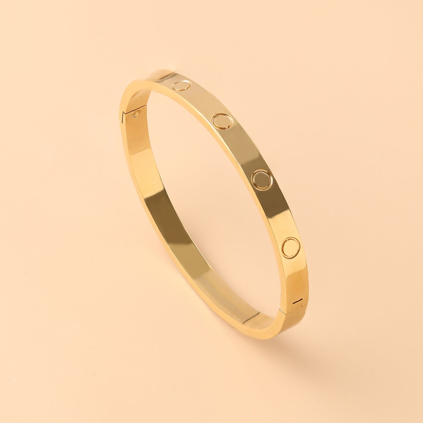 Minea | Love Bracelet