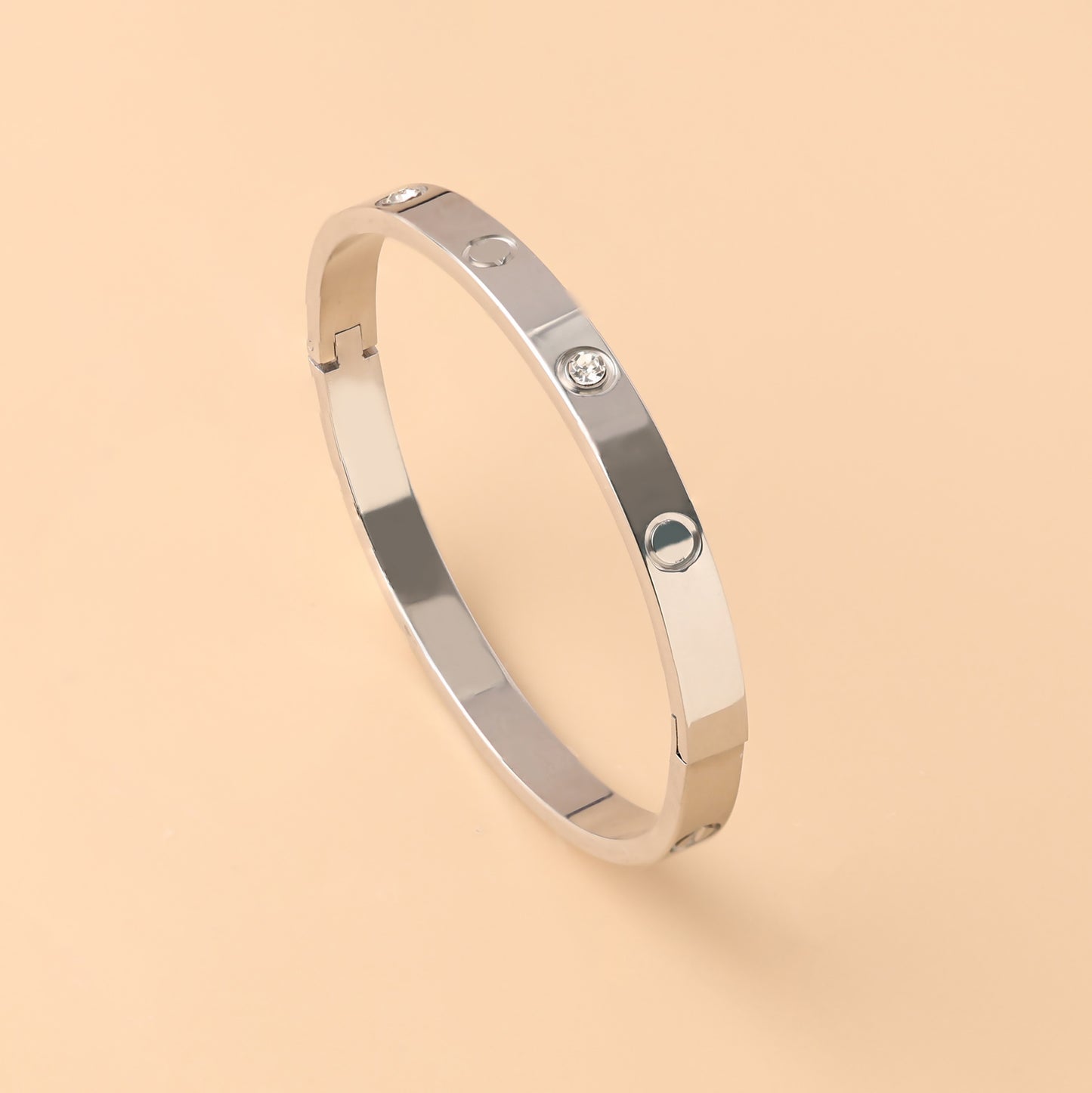 Minea | Love Bracelet