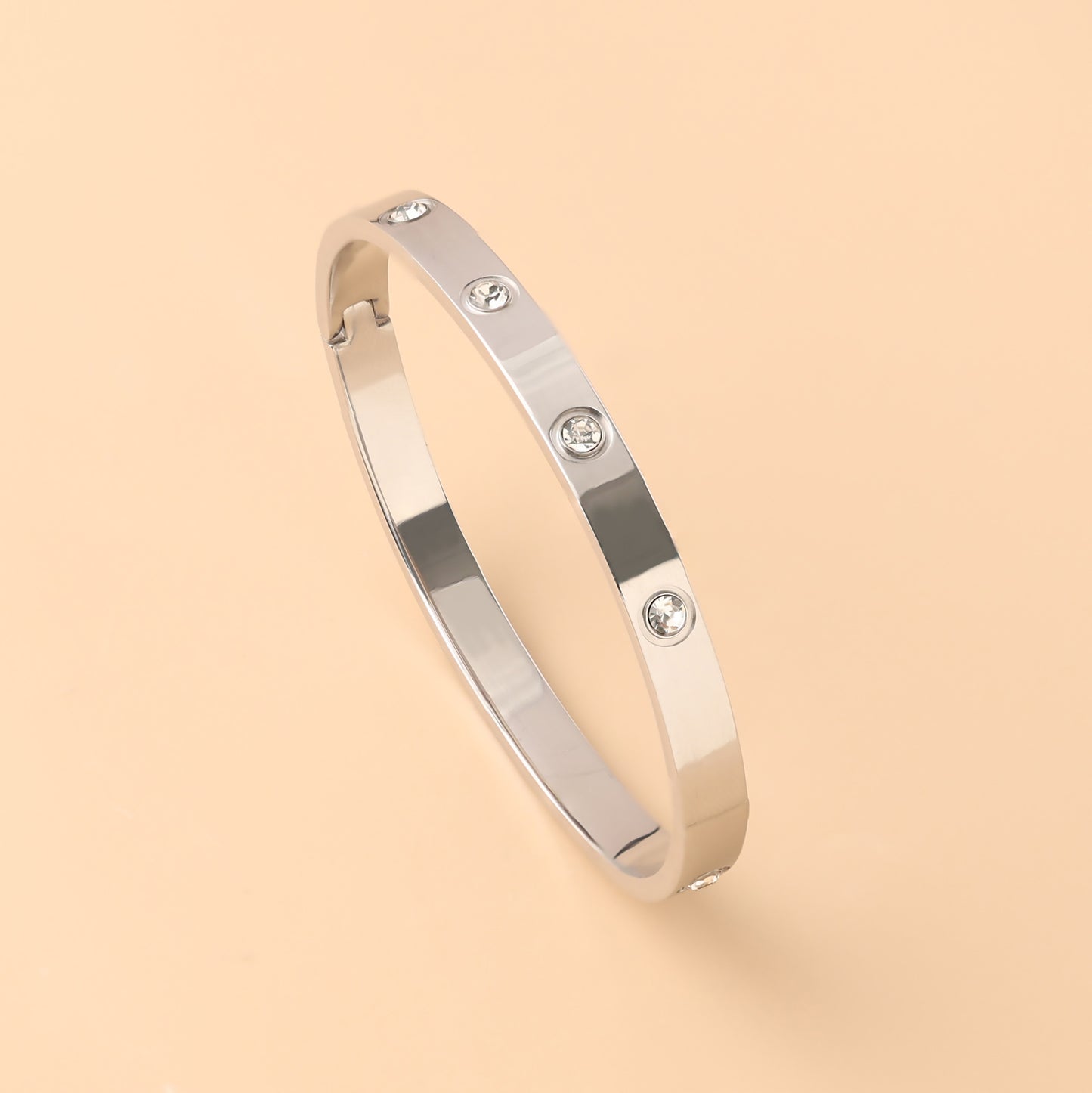 Minea | Love Bracelet