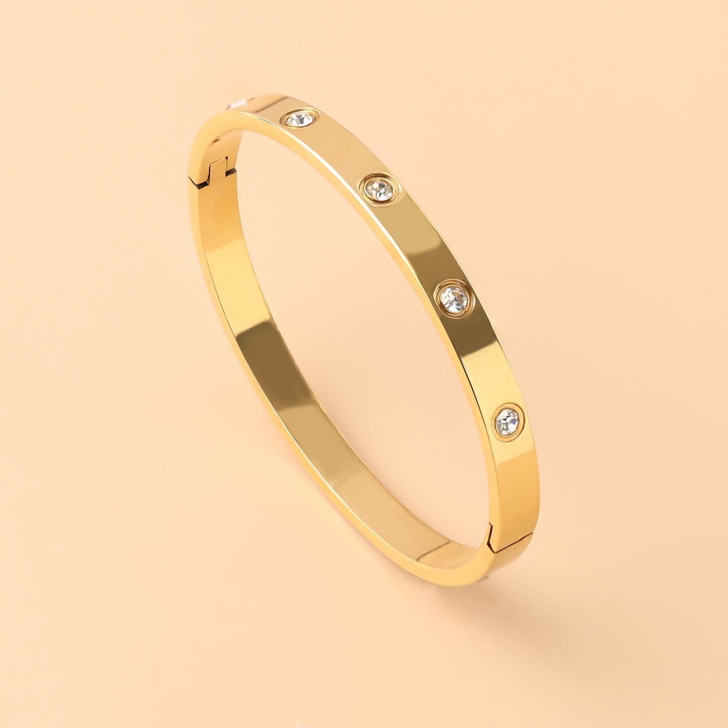 Minea | Love Bracelet