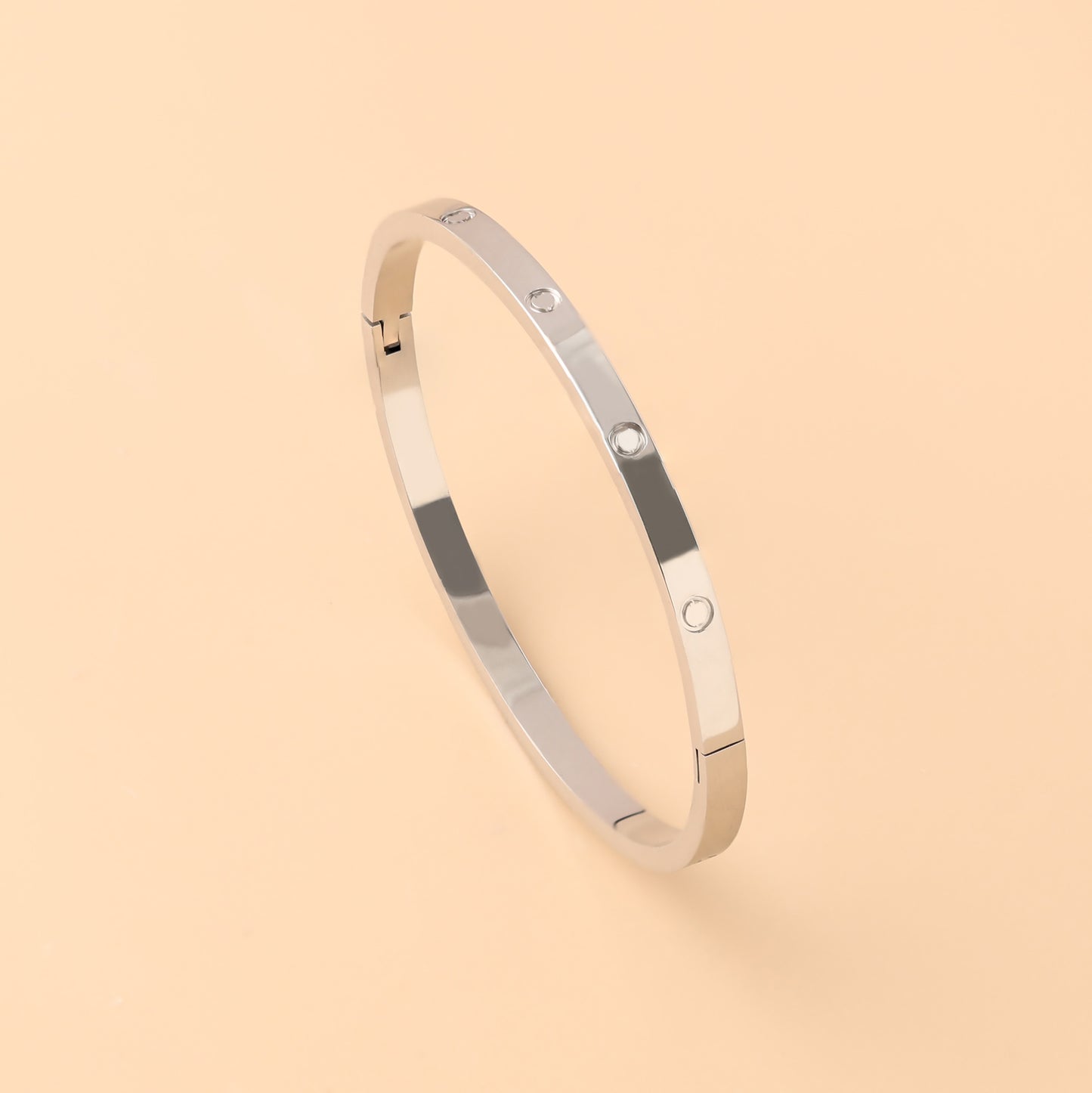 Minea | Love Bracelet