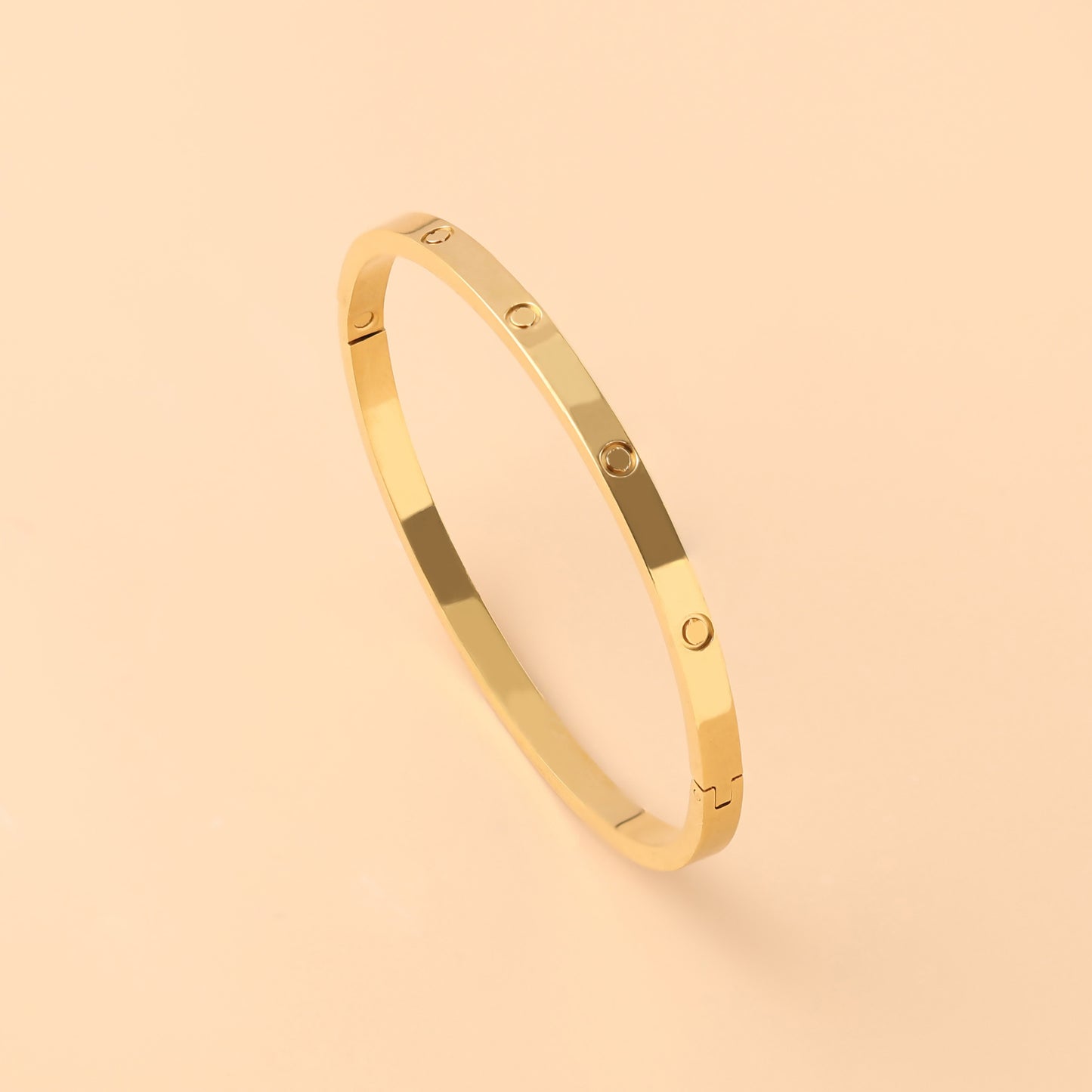 Minea | Love Bracelet