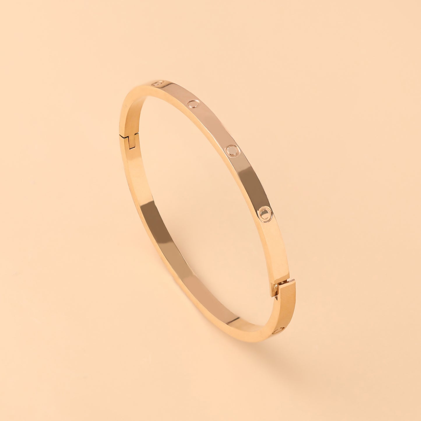 Minea | Love Bracelet