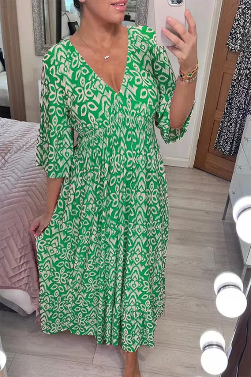 Milou | Vrouwelijke maxi-jurk met speelse v-hals