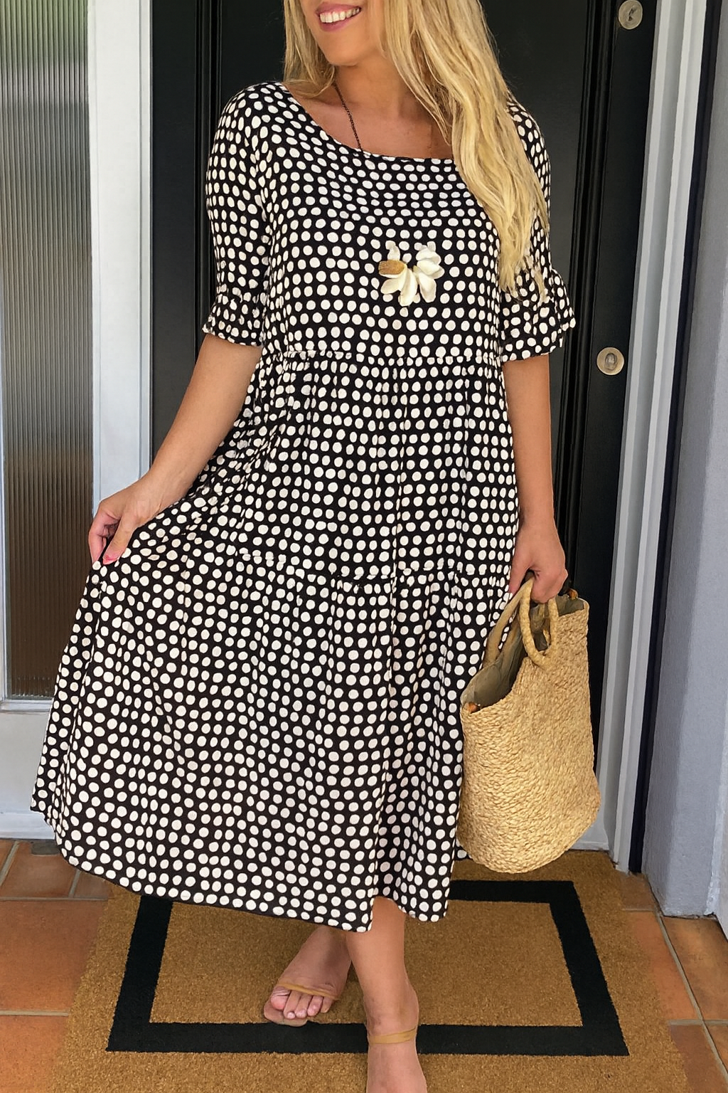 Fenne | Robe midi à manches courtes