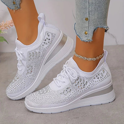 Assina | Sneakers met extra comfort en strassdetails