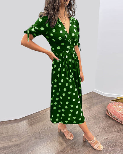 Lucia | Elegante midi-jurk met speelse stippenprint