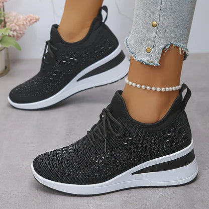 Assina | Sneakers met extra comfort en strassdetails