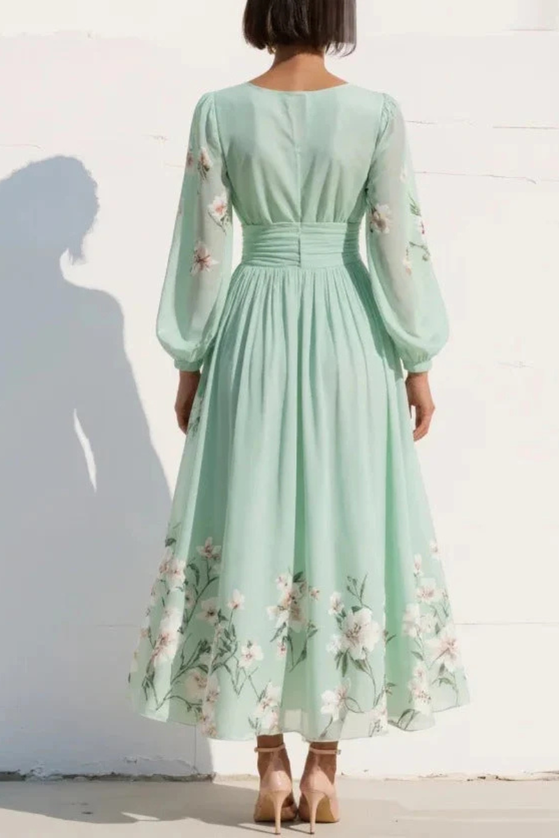 Sophie | Robe romantique fleurie à taille marquée