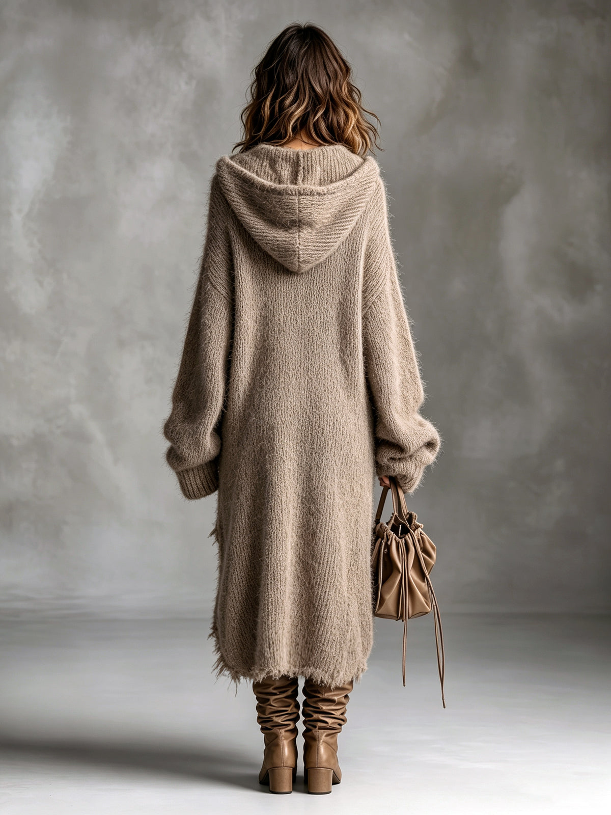 Sixtine | Robe midi à capuche coupe oversize