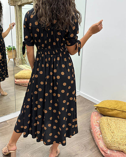 Lucia | Elegante midi-jurk met speelse stippenprint