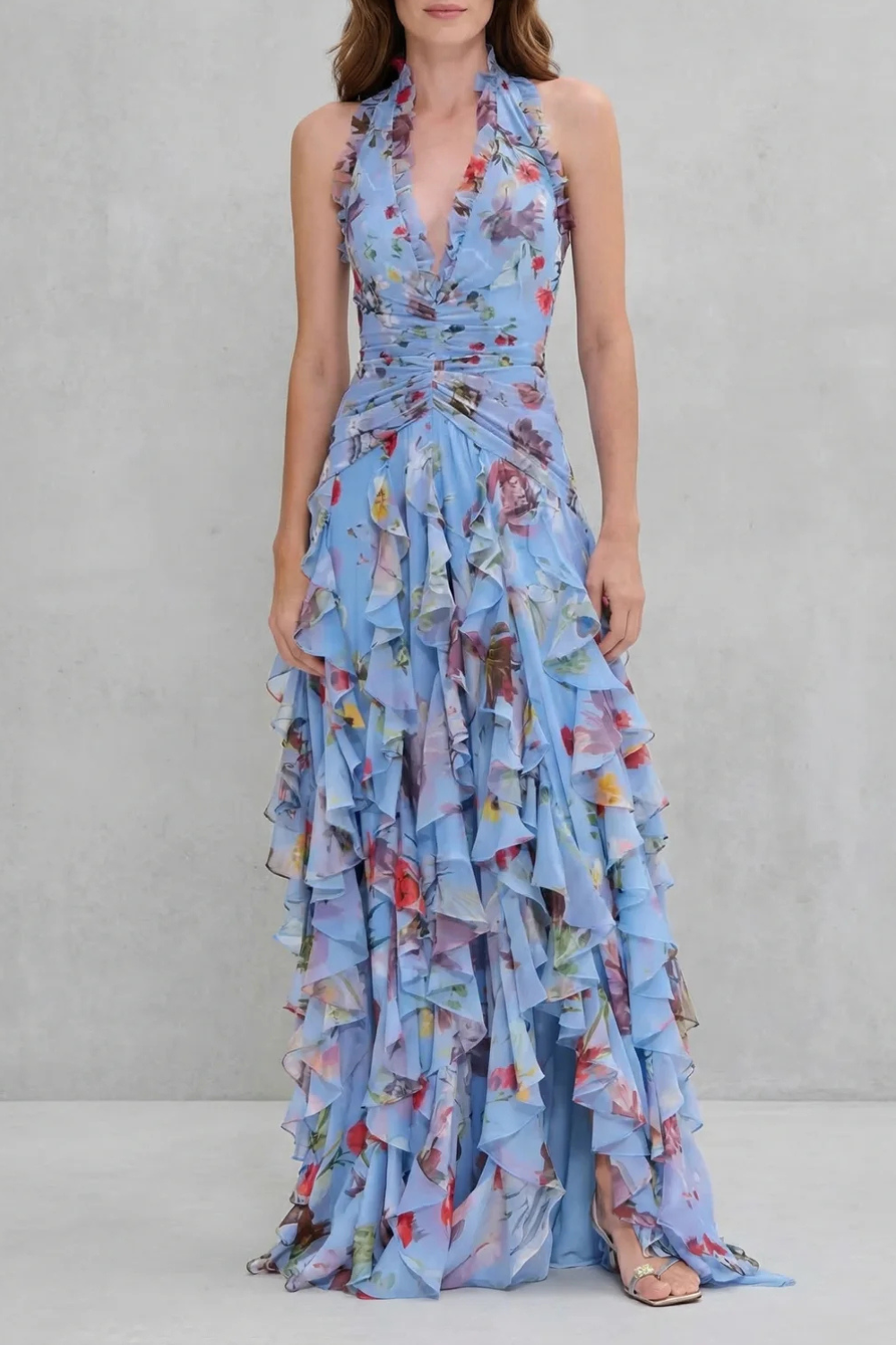 Belladina | Robe longue romantique à cascade de roses avec décolleté américain
