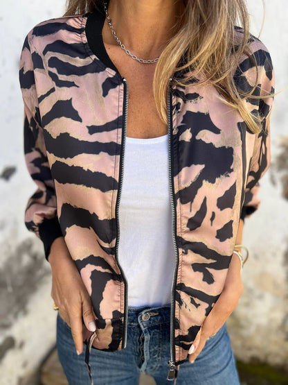 Reva | Trendy bomberjack met zebraprint