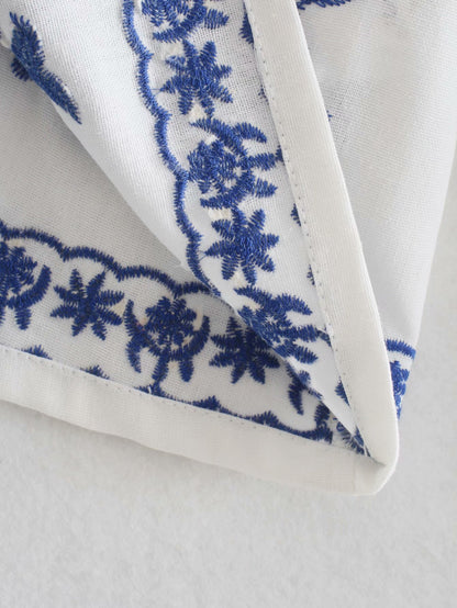 Elena | Blouse met geborduurde bloemen en boho flair