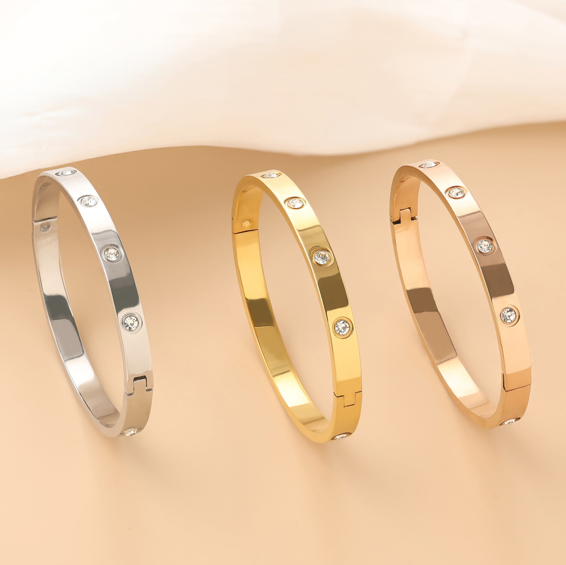 Minea | Bracelet Love