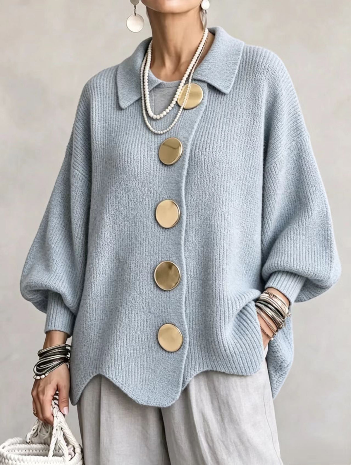 Victoire | Cardigan oversize à gros boutons dorés