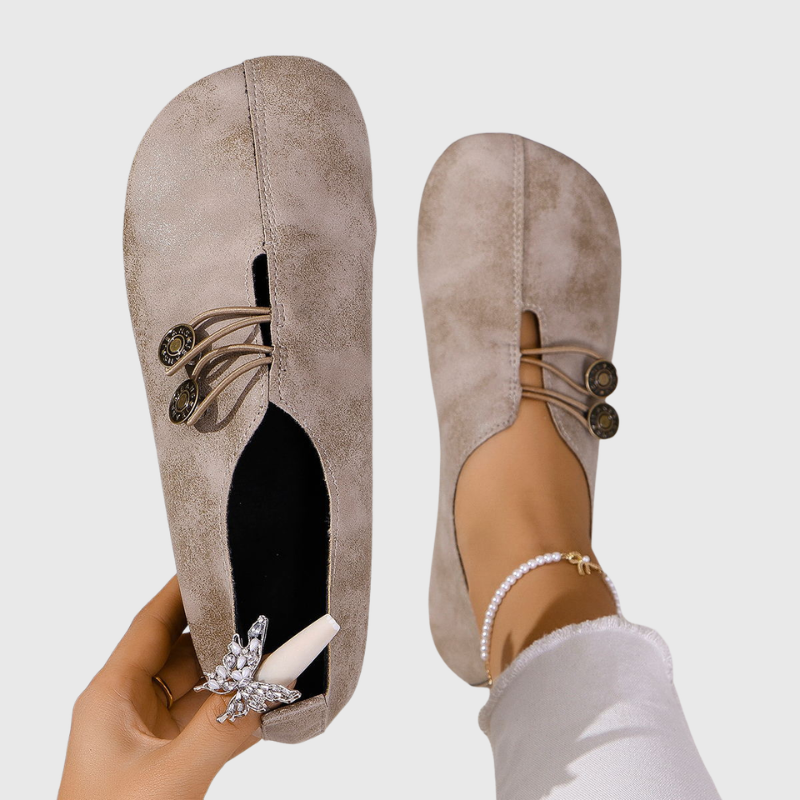 Yvette | Mocassins à détail bouton décoratif
