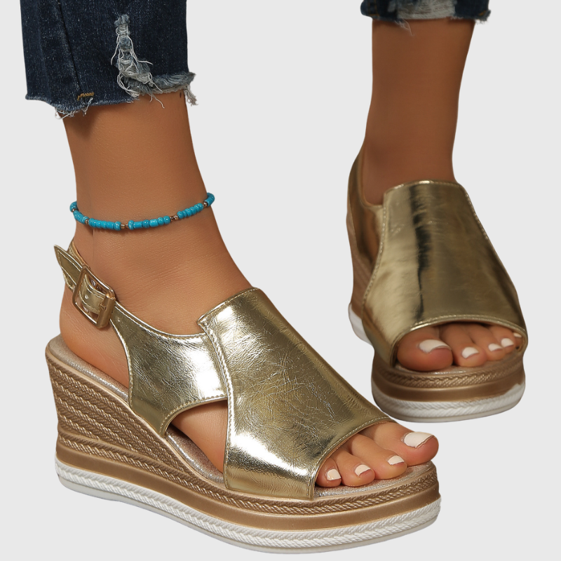 Elisa | Sleehak sandalen met metallic afwerking