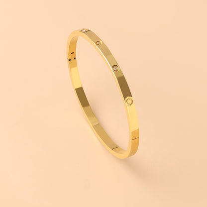 Minea | Love Bracelet