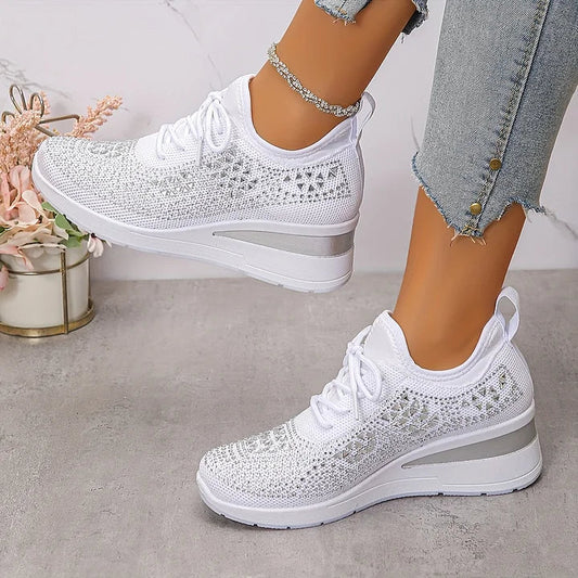 Assina | Sneakers met extra comfort en strassdetails